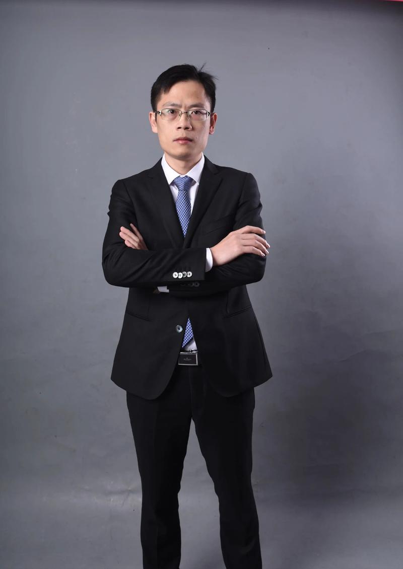 孙洁雯 视觉与舞美负责人